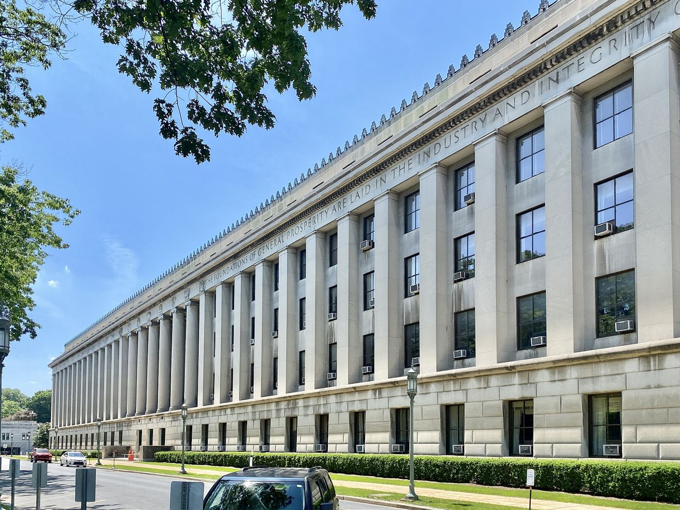 Regulators Clarify Rules for Crypto Market Makers — illustrative photograph